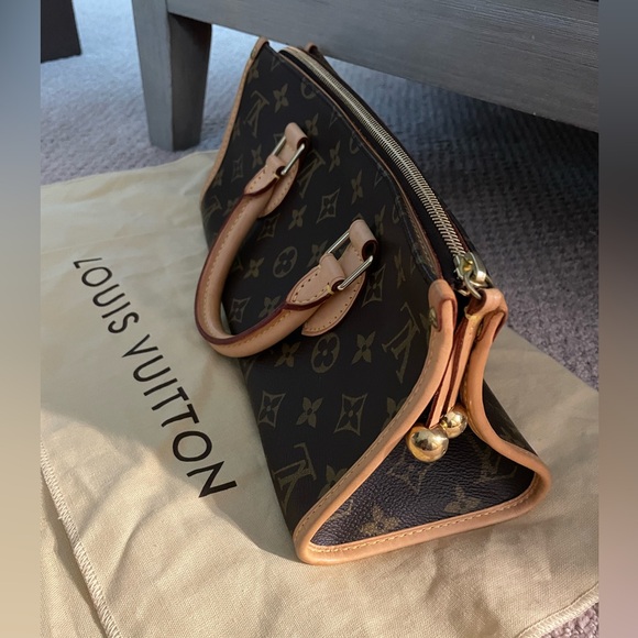 Louis Vuitton Popincourt Vintage Triangle Bag - Picture 3 of 9